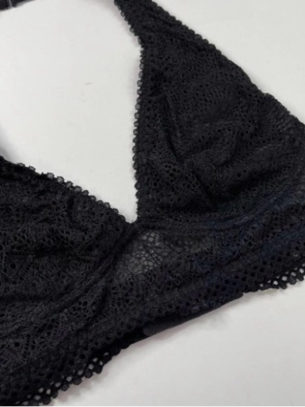 Victoria's Secret bralette unpadded halter lace bra